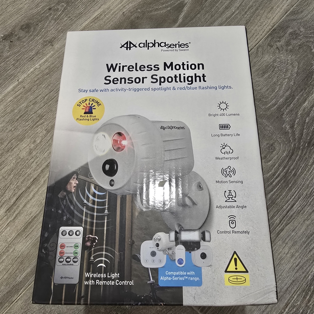 White Wireless Motion Sensor Spotlight